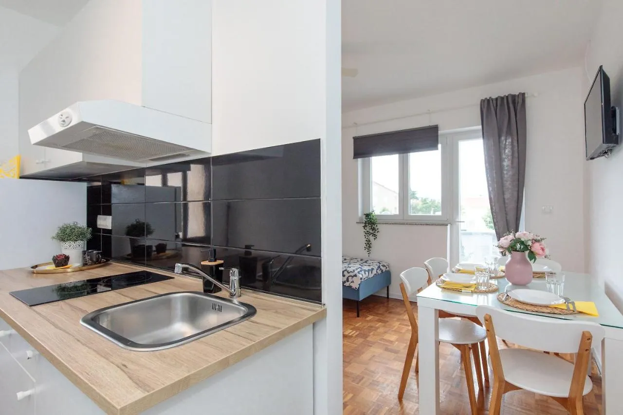 Ferienwohnung Oleander Malinska Apartment